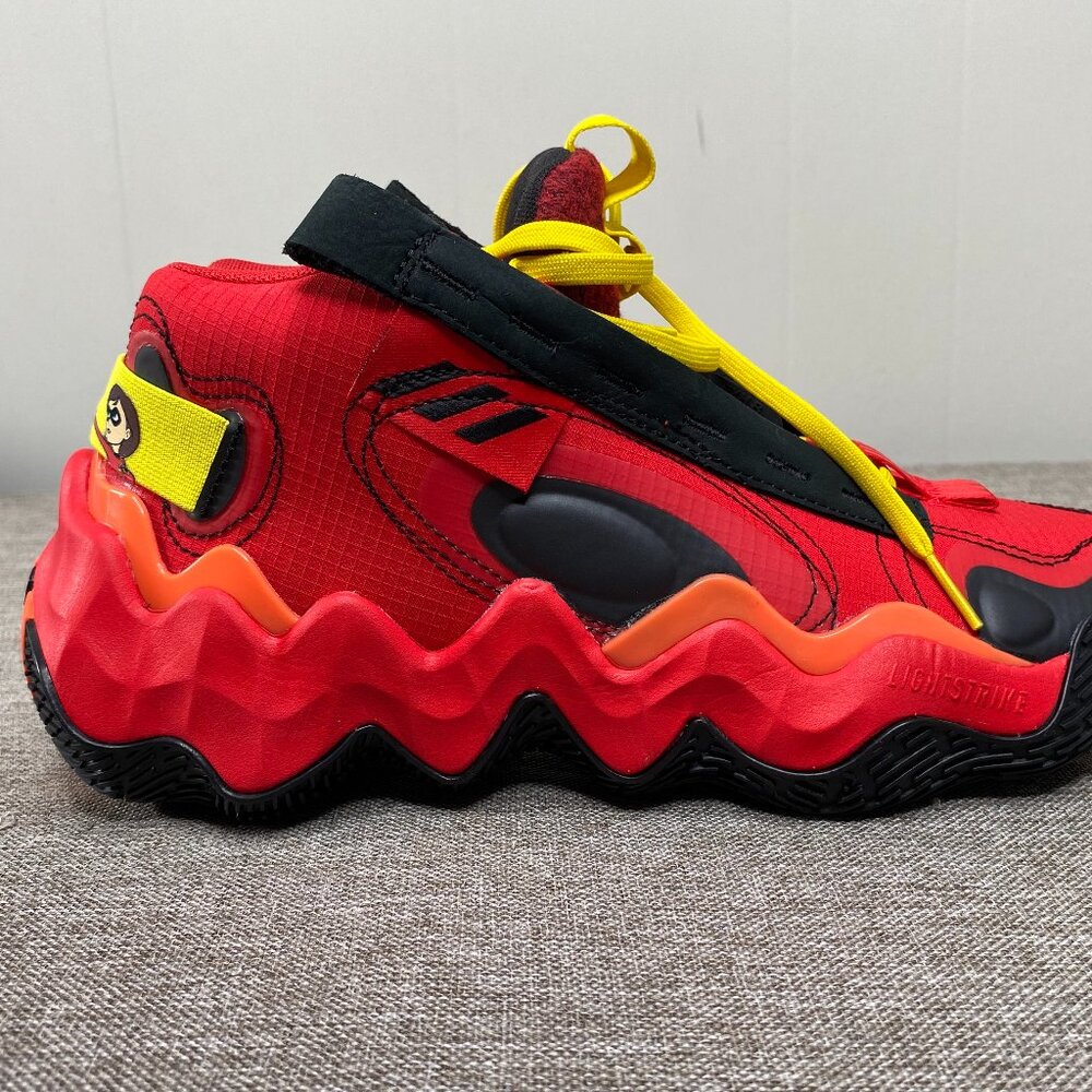 Adidas x Pixar Collab Incredibles Women's 9 Elastigirl GZ2379 Vivid Red NWT - Picture 14 of 14